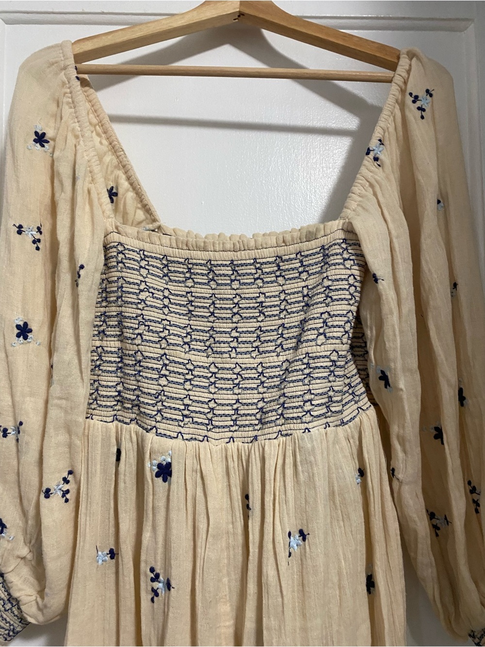 Free People - Picture 2 of 14